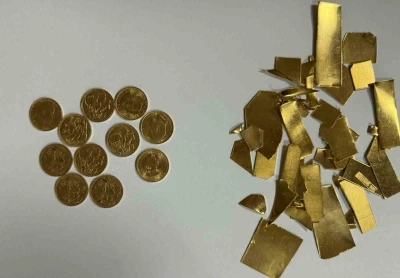 İ&ccedil; &ccedil;amaşırında sakladığı altın ve euro ile g&uuml;mr&uuml;kte yakalandı