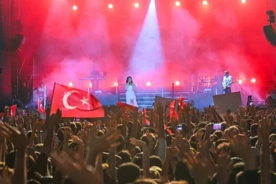 İEF&rsquo;de 9 Eyl&uuml;l coşkusu