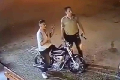 İki genç, bekçilerden böyle kaçtı