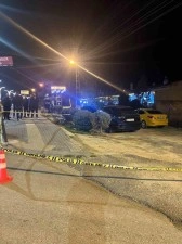 İki kişi arasında çıkan tartışma silahlı saldırıya dönüştü