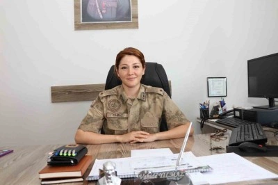 O İlçede kadın jandarma komutanı sevinci