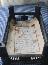 İncir kasasından mübarek kitap sayfası çıktı