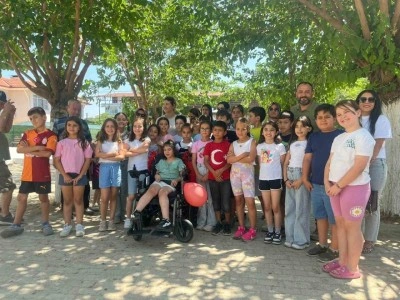 Öğrencilerden Hira'ya Akülü Tekerlekli Sandalye