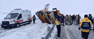 İş Makinesi Kazası: 1 &Ouml;l&uuml;, 1 Ağır Yaralı