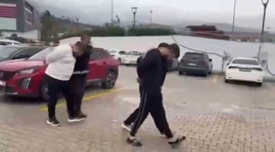 İskenderun&rsquo;da kasten yaralama ve tehdit ş&uuml;phelisi 3 kişi tutuklandı