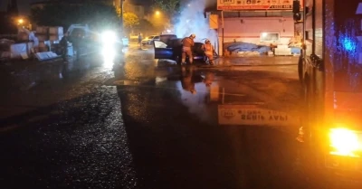 İskenderun&rsquo;da otomobil yangını
