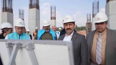 İskenderun devlet hastanesinde inşa &ccedil;alışmaları s&uuml;r&uuml;yor