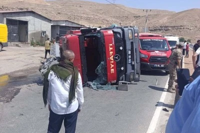 İtfaiye Aracı Yangına Giderken Devrildi