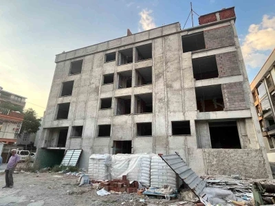 İzmir&rsquo;de &rsquo;topraktan satış&rsquo; mağduriyeti: Aynı parsel &uuml;zerinden &ccedil;ok sayıda kişiye satış yapıldığı iddiası
