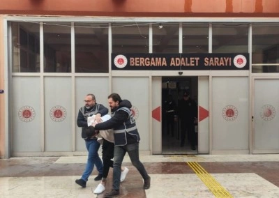 İzmir’de uyuşturucu madde ticareti yapan çift tutuklandı