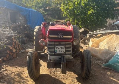 İzmir Ödemiş’te Traktör Devrildi: 63 Yaşındaki Çiftçi Hayatını Kaybetti