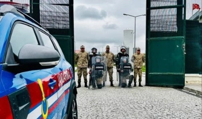 Jandarma suçlulara göz açtırmıyor