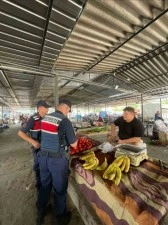 Jandarma esnafları sahteciliğe karşı uyardı