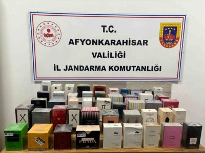 Jandarma ka&ccedil;ak erkek ve kadın parf&uuml;m&uuml; ele ge&ccedil;irdi