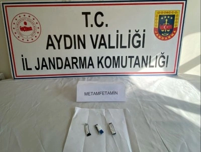Jandarma uyuşturucuya geçit vermiyor: 5 gözaltı