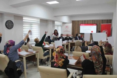 Kadın çiftçiler bilgileriyle yarıştı