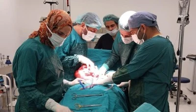 Kadının Karnından 35 Santimlik Dev Myom çıkarıldı