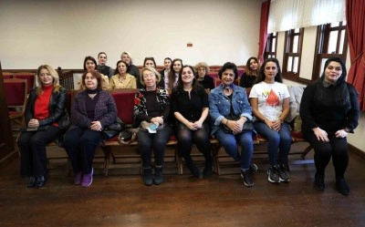 Kadınlar şiddetin t&uuml;rlerini Osmangazi&rsquo;de &ouml;ğrendi