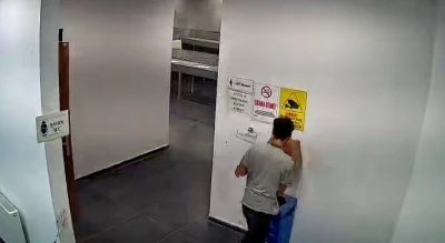 Kadınlar tuvaletindeki hırsızlık kameralara yansıdı