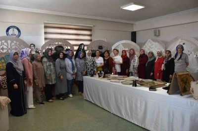 Kadınların el emeği ürünleri gözleri kamaştırdı