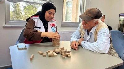 Yaşlılara şefkat eli