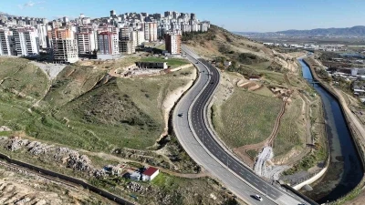 Kahramanmaraş’ta yenilenen bulvar trafiğe açıldı