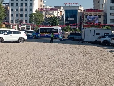 Kamu arazisini otoparka &ccedil;evirdiler