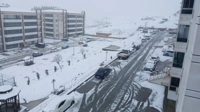 Kar Kalınlığı 20 Santimetreyi Buldu