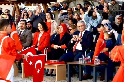 Karabiga&rsquo;da Cumhuriyet&rsquo;in 102&rsquo;nci Yılı Coşkuyla Kutlandı