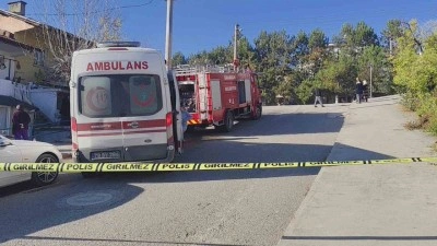 Karab&uuml;k&rsquo;teki ev yangını: 1 kişi dumandan etkilendi