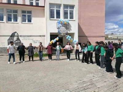 Bir sofra kuruldu mesafeler kardeşliğe d&ouml;n&uuml;şt&uuml;