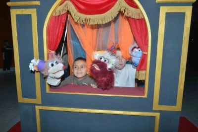 Karag&ouml;z Kukla Ve G&ouml;lge Oyunları&rsquo;na renkli a&ccedil;ılış