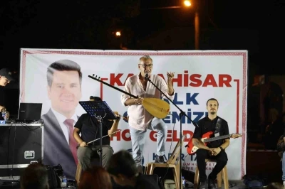 Karahisar Halk Gecesinde m&uuml;zik ve eğlence dolu akşam