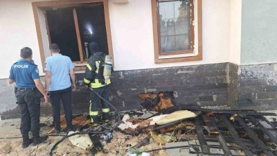 Dairede çıkan yangın korkuttu