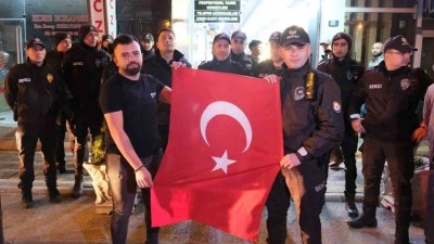 Karaman’da kavga ihbarına giden polislere konfetili sürpriz