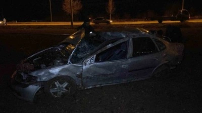 Karaman’da takla atan otomobilin sürücüsü yaralandı