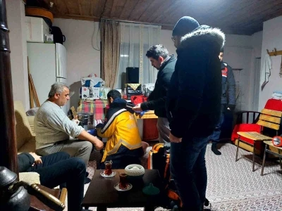 Yaralıya ulaşmak i&ccedil;in zamanla yarıştılar