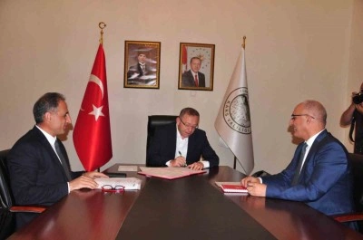 O ilimizde 221 çiftçiye 21 bin koyun desteği