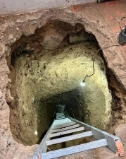 Define avcıları suçüstü yakaladı