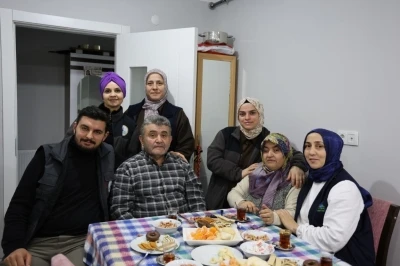 Kartepe&rsquo;de "Alo Evlat" ekiplerinden hane ziyaretleri