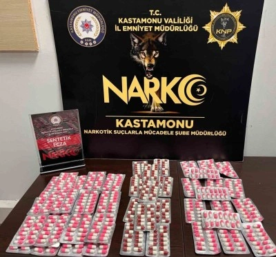 Kastamonu’da sentetik ecza hapı ile yakalanan 3 şahıs gözaltına alındı