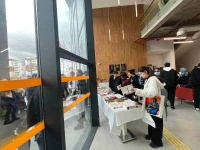 Kayapınar&rsquo;da &ldquo;İyileştiren K&uuml;t&uuml;phane&rdquo; Temasıyla Dolu Dolu Bir Hafta