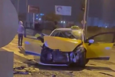 Kayapınar’da Kavşak Kazası: 2 Kişi Hastaneye Kaldırıldı