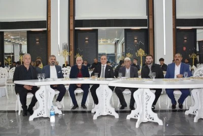 Kaygısız Ailelerinin Görkemli Düğünü