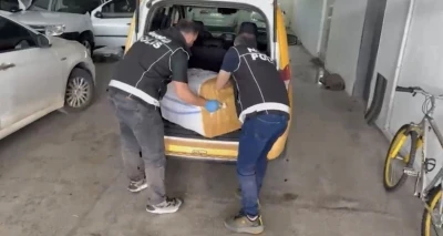 9 kilogram uyuşturucu ele ge&ccedil;irildi: 5 g&ouml;zaltı