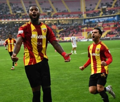 Kayserispor ilk kez 1 ma&ccedil;ta 3 gol attı