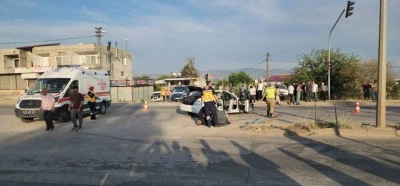 ’Kaza kavşağı’ olarak anılan yerde yine kaza: Vatandaşlar alt geçit istedi