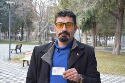 Kaza sonrası hayata tutunan engelli adamı alkollü sanıyorlar