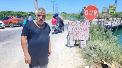 Kazaların adresinde vatandaşın ilgin&ccedil; &ccedil;&ouml;z&uuml;m&uuml;: Kendi imkanlarıyla uyarı levhası yaptı