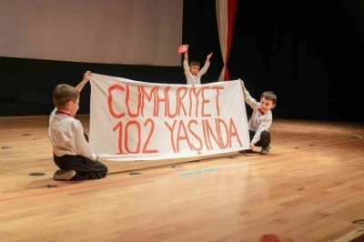 Ke&ccedil;i&ouml;ren&rsquo;de g&uuml;n boyu Cumhuriyet Bayramı kutlamaları yapıldı